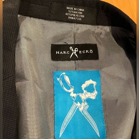 Sharp Marc Ecko Suit - Picture 5 of 14